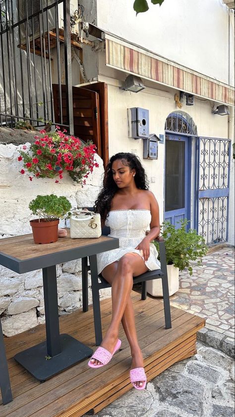 Marrakech Morocco Outfit Black Women, Euro Summer Black Women, Pr Outfits, Greece Outfit Ideas Black Women, Italy Outfits Black Women, European Summer Black Women, Greece Black Women, Italy Black Women, Holiday Outfits Summer Black Women