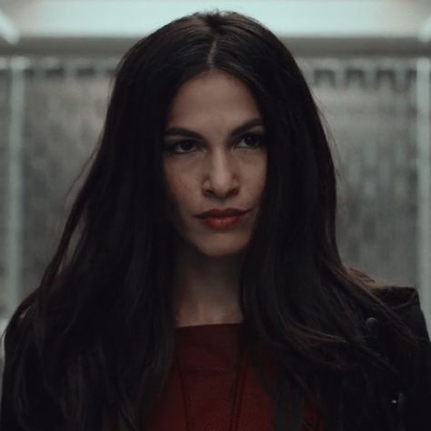 Elektra natchios icons Elektra Marvel, Marvel Elektra, Daredevil Elektra, Elodie Yung, Elektra Natchios, The Woman In White, Defenders Marvel, How To Disappear, Matt Murdock