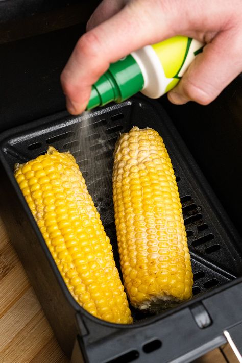 Air Fryer Sweetcorn, Air Fryer Corn, Corn On The Cob Recipe, Seasoned Corn, Garlic Mayo, How To Cook Corn, Fried Corn, Olive Oil Spray, Bbq Sides