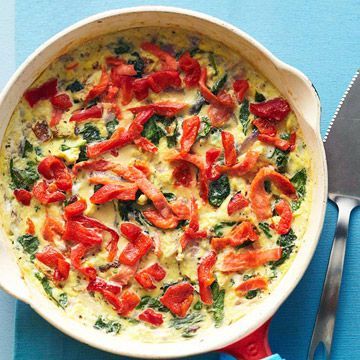 Smoked Salmon and Roasted-Red Pepper Frittata Quiche Bacon, Pepper Frittata, Easy Frittata Recipe, Sweet Potato Frittata, Bacon Potatoes, Veggie Frittata, Holiday Recipe Ideas, Breakfast Meat, Egg Recipes For Breakfast