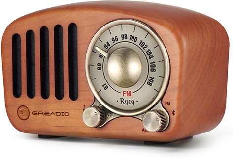 Retro Speakers, Natural Cherry Wood, Radio Channels, Retro Radios, Radio Vintage, Retro Wallpaper Iphone, Retro Radio, Hardwood Furniture, Wireless Speakers Bluetooth