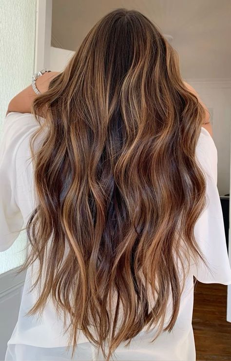 Carnal Balayage Brunettes, Hazel Highlights On Brown Hair, Chestnut Brown Hair Highlights, Brianna Chickenfry Hair, Subtle Partial Balayage Brunette, Brunette W Blonde Highlights, Mocha Highlights On Brown Hair, Dark Caramel Balayage Brunettes, Wavy Hair Highlights Brunettes