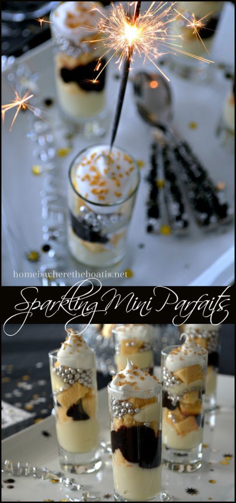 Sparkling Mini Parfaits, festive and party size desserts~ easy to assemble and vary with your ingredients, make them as fancy or simple as you like! http://homeiswheretheboatis.net/ #newyearseve #partydessert Mini Parfaits, Sylvester Party, List Of Desserts, New Years Eve Dessert, New Years Appetizers, New Year's Desserts, Dessert Shooters, New Years Eve Food, New Years Eve Dinner