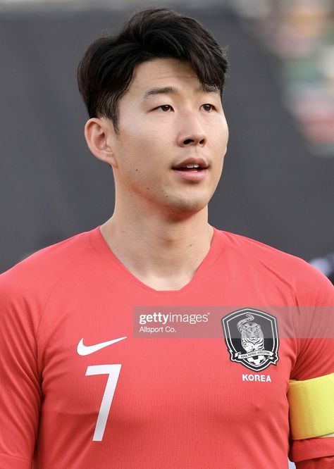 Korean Football, Hm Son, Son Heungmin, Bae Watch, Tottenham Hotspur, Asian Men, Football Team, Premier League, Football