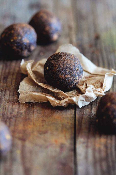 Cinnamon Truffles, Cleanse Salad, Sweet Potato Cinnamon, Energy Bites Recipes, Master Cleanse, Stuffed Potato Balls, Tasty Meals, Detox Soup, My Energy