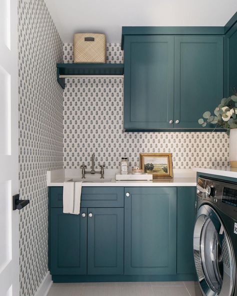 Serena & Lily’s Instagram photo: “We love the way @mhousedevelopment brings a playful and polished look to this laundry room with a few key pieces: the cheery print of our…” Inchyra Blue Farrow And Ball, Teal Laundry Room, Farrow And Ball Inchyra Blue, Belgian House, Shower Pan Tile, Teal Bathroom Ideas, Elizabeth Scott, Mudroom Cabinets, Inchyra Blue