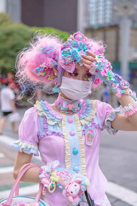 Decora Kei Outfits, Decora Fashion Outfits, Decora Kei Fashion, Decora Harajuku, Harajuku Decora, Fairy Kei Fashion, Kawaii Outfit Ideas, Afro Latina, Kei Fashion