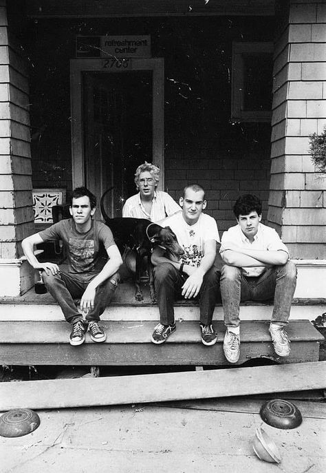 Minor Threat Hardcore Style, Minor Threat, Band Photoshoot, 70s Punk, Punk Poster, Punk Inspiration, Punk Rock Bands, Hardcore Punk, Punk Rocker