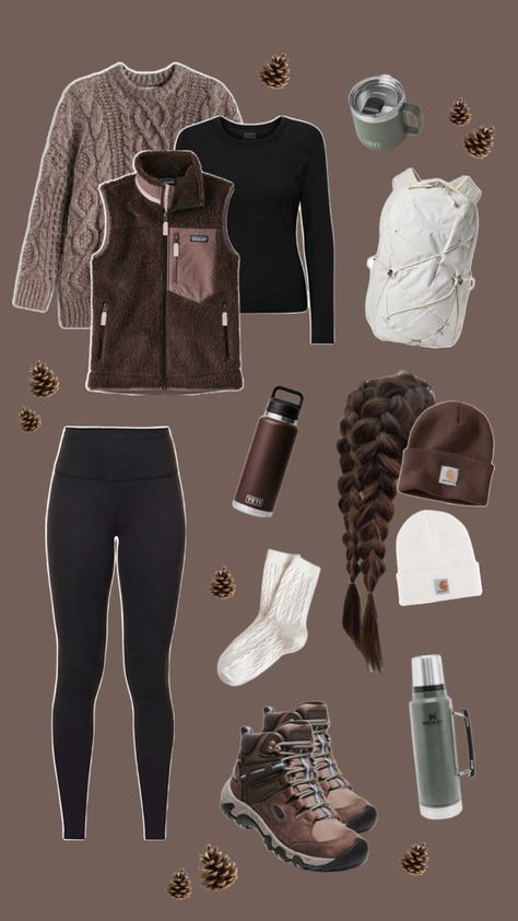 Cold Hiking Outfit Women, Cold Hiking Outfit, Winter Hiking Outfit Women, Winter Camping Outfits, Chic Mom Outfits, Surfergirl Style, Camping Outfits For Women, Outfit Hiking, Hiking Outfit Fall