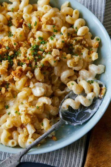 Taleggio Mac and Cheese Topped with Buttery Crackers Cellentani Pasta, Taleggio Cheese, Cracker Toppings, Spoon Fork Bacon, Stovetop Mac And Cheese, Easy Cheese Recipes, Butter Crackers, Mac And Cheese Recipe, Cheese Topping