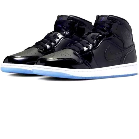 Shoes Jordan 1, Drippy Fits, Mens Business Casual Outfits, Mens Business, Shoes Jordan, Game Collection, Jordan 1s, Jordan Black, Fresh Kicks