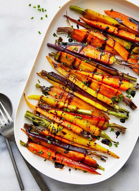 Balsamic Glazed Carrots, Baked Brisket, Best Vegetable Recipes, Vegetable Side Dishes Recipes, Cooked Carrots, Glazed Carrots, Vegetable Side, Delicious Vegetables, Carrot Recipes