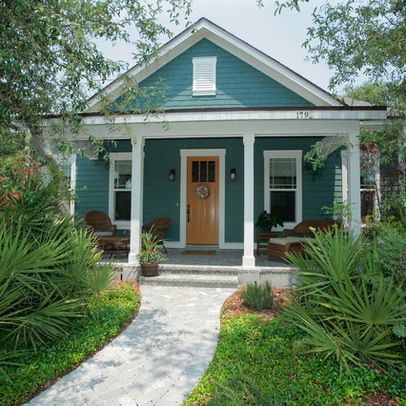 Teal House, 1920s Bungalow, Lake Houses Exterior, Exterior House Paint Color Combinations, Bungalow Exterior, Exterior Design Ideas, Exterior House Color, Craftsman Exterior, Cottage Exterior