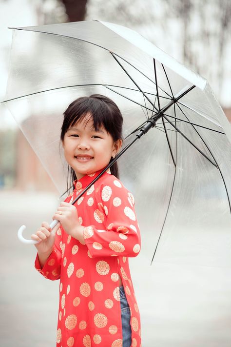 Holding Umbrella Reference, Umbrella Reference, Fun Learning Activities For Kids, Holding Umbrella, Fun Learning Activities, Learning Activities For Kids, Umbrella Photo, Best Umbrella, Poses Selfie