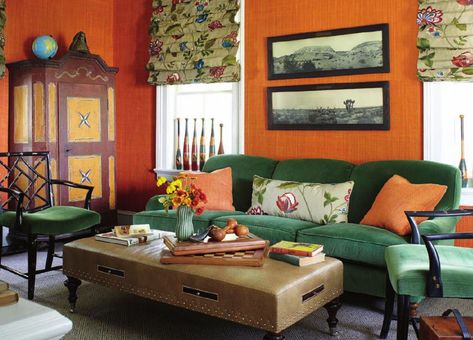 orange-and-green-living-room Orange Living Room, Green Living Room Decor, Orange Rooms, Living Tv, Living Room Furnishings, Orange Home Decor, Living Room Orange, Living Room Color Schemes, Orange Decor