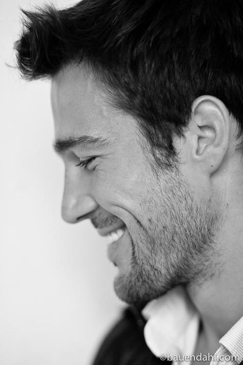 Male Profile, Profile Drawing, Male Hair, Hello Handsome, Smiling Man, Side Profile, Interesting Faces, Art Black, Smile Face