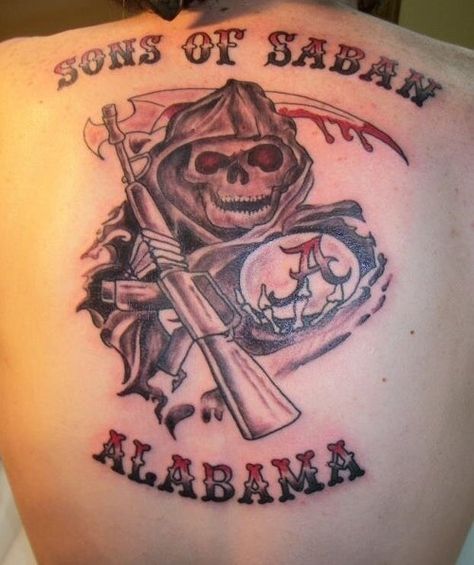 Football Tattoo Ideas, Alabama Tattoos, Alabama Football Team, State Tattoos, Football Tattoo, Crimson Tide Fans, Tattoo Patterns, Alabama Fans, Fan Tattoo