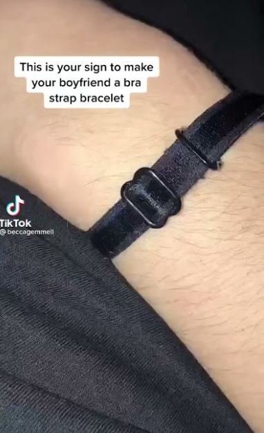 Bra Strap Bracelet For Boyfriend Tiktok, How Do You Make A Bra Strap Bracelet, Matching Things To Get With Boyfriend, Back Scratches From Nails Boyfriend, Boyfriend Bracelet Diy, Bra Bracelet For Boyfriend, Back Scratch Marks Boyfriend, Bra Strap Bracelet, Spoiling Boyfriend Ideas For Him