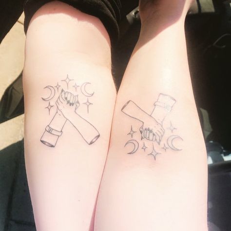 Matching Sister Tattoos Witchy, Friend Witch Tattoo, Practical Magic Sister Tattoo, Matching Tattoos Witchy, Witchy Best Friend Tattoo Ideas, Witchy Bestie Tattoos, Best Friend Witch Tattoo, Witchy Friend Tattoos, Witch Sister Tattoos