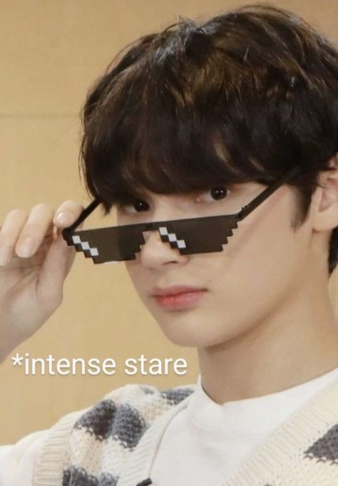 Kai Funny Pics, Txt Funny Faces, Kai Funny, Txt Together, Memeable Face, Dream Chapter Eternity, Txt Meme, Pineapple Pizza, Txt Memes