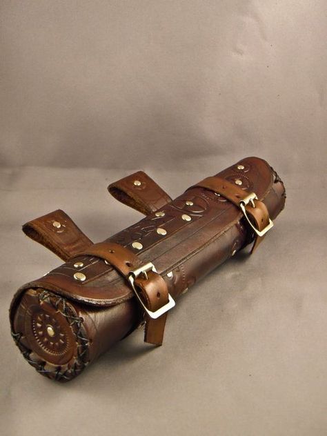 scroll case Steampunk Holster, Scroll Case, Arte Viking, Steampunk Bag, Map Bag, Steampunk Leather, Holster Bag, Steampunk Cosplay, Leather Armor