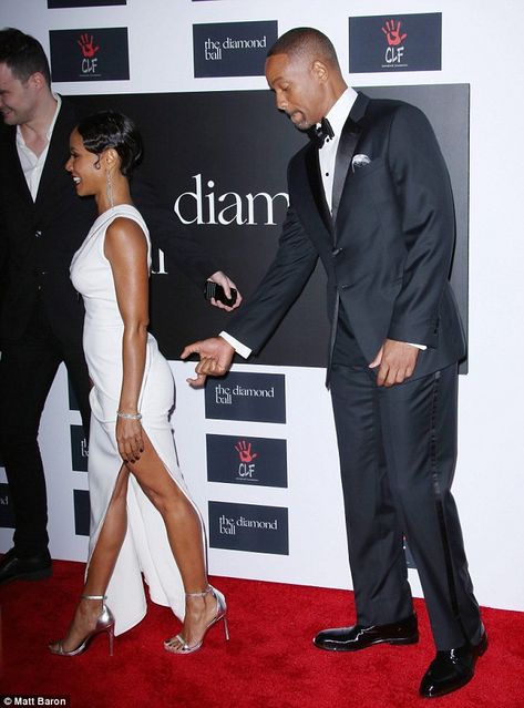 Will And Jada Smith, Rihanna Diamonds, Jada Pinkett, Silver Linings, Jada Pinkett Smith, Black Love Couples, Black Couples Goals, Embarrassing Moments, Famous Couples