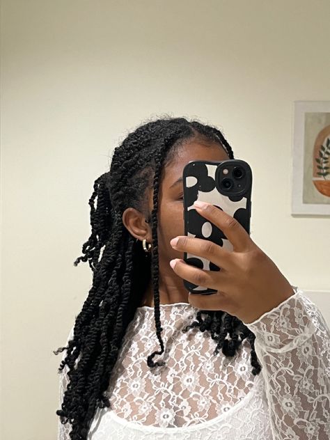 Hairstyles For Spring Twists, Xpression Twisted Up Spring Twist, Twist Bangs Hairstyle, How To Style Spring Twists Braids, Black Girls Hairstyles Protective Styles, Mini Spring Twist, Black Girls Mirror, Mini Marley Twists, Mini Spring Twists