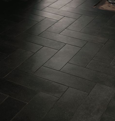 Dark Tile Floors, Stone Look Wall, Dark Tile, Slate Flooring, Herringbone Floor, Herringbone Tile, Grey Tiles, Black Tiles, Subway Tiles