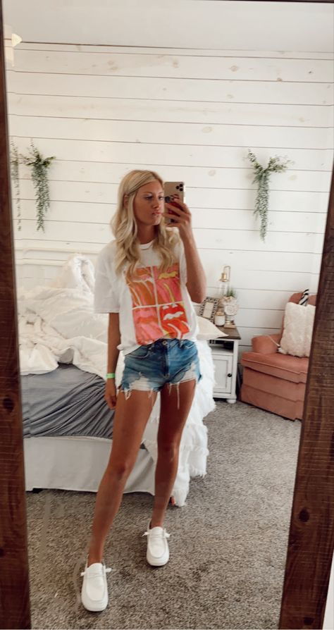 Summer Tennessee Outfits, Tennessee Outfits, Neutral Outfit, Fit Check, Cute Casual Outfits, Western Wear, Summer Style, Summer Casual, Adventure Travel