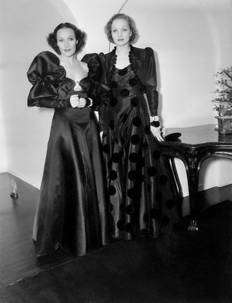 Mexican Actress, Maria Callas, Classic Movie Stars, Marlene Dietrich, Tilda Swinton, 1930s Fashion, Princesa Diana, Sophia Loren, Gala Dresses