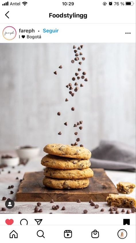 Chocolate Chip Cookie Food Photography, Cookie Photography Styling Minimalist, Staging Cookie Photos, Cookie Photoshoot Ideas, Cookies Product Photography, Cookie Photography Ideas, Cookie Product Photography, Cookies Photography Ideas, Cookie Photography Styling