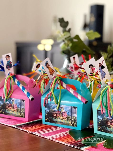 Encanto Favors Ideas, Encanto Party Favors Diy, Encanto Birthday Favors, Encanto Centerpiece Ideas Diy, Encanto Party Favor Ideas, Encanto Birthday Party Ideas Diy, Encanto Birthday Party Diy, Encanto Birthday Party Favors, Diy Encanto Decorations