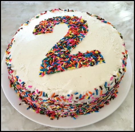 PINTEREST WINS FOR THE WORKING PARENT: Aubrey's Recipes: Sprinkle Number Cake Toddler Birthday Dessert Ideas, Sprinkle Designs On Cake, Toddler Cakes Girl, Boy Cake Ideas Simple, Cake Decorating With Sprinkles, 2 Nd Birthday Cake Girl, Birthday Cake For Toddler Girl, Kids Cake Decorating Ideas, Diy Kids Birthday Cake