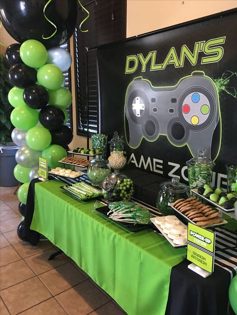 Video game party                                                                                                                                                                                 More Xbox Birthday Party, Xbox Party, Video Games Birthday Party, Party Themes For Boys, Video Games Birthday, Video Game Party, 9th Birthday Parties, 13th Birthday Parties, 10th Birthday Parties