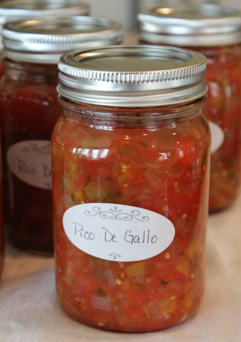 Canning Pico De Gallo... #canning #homestead #homesteading Pico De Gallo Canning Recipe, Canned Pico De Gallo Recipe, Salsa Canning Recipes, Freezing Tomatoes, Homemade Marinara Sauce, Canning Salsa, Home Canning Recipes, Homemade Salsa Recipe, Canning Vegetables