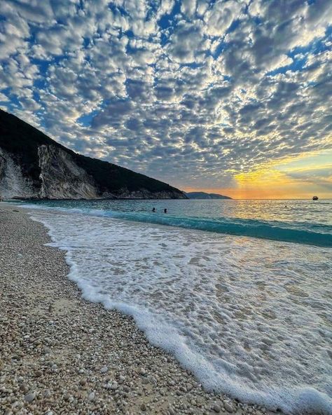 Myrtos Beach, Kefalonia Greece, Greece Pictures, Greek Vacation, Places In Greece, Greece Photography, Outdoor Pictures, White Pebbles, Greece Vacation