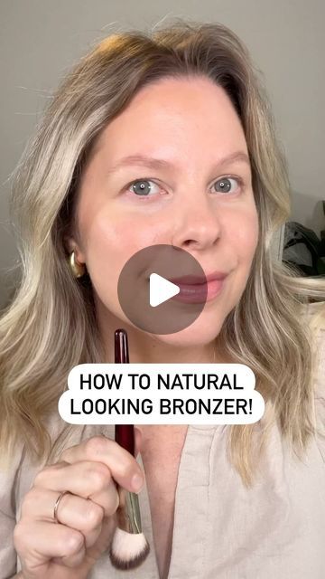 Bronzer Placement, Freckled Skin, Bronzer Application, Contouring For Beginners, Fair Skin Makeup, Bronzer Makeup, Natural Makeup Tips, Beginners Eye Makeup, Minimalist Makeup