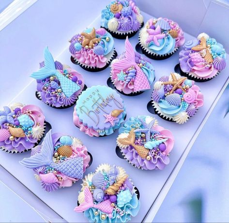 Mermaid Cupcake Cake, Little Mermaid Cupcakes, Little Mermaid Cakes, Mermaid Birthday Party Decorations, Mermaid Theme Birthday Party, Mermaid Cupcakes, Cupcake Decorating Tips, Mermaid Birthday Cakes, Cupcake Cake Designs