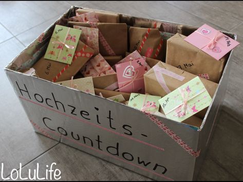 Hochzeits-Countdown  – LoLuLife Unique Wedding Flowers, Wedding Countdown, Diy Event, Engagement Ring Cuts, Maid Of Honor, Diy Wedding, Event Planning, Wedding Events, Wedding Favors