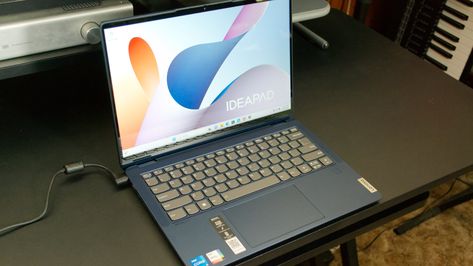 Lenovo’s IdeaPad Flex 5i offers good performance thanks to its 13th-Gen Intel i5 CPU. It competes with 2-in-1 laptops from Acer, Dell, HP, and more. Fingerprint Reader, Lenovo Yoga, Acer Aspire, Lenovo Ideapad, Gaming Laptops, Sd Card, Touch Screen, Budgeting, Laptop