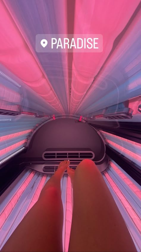 Solarium| Tanning Sun Bed Tan, Solarium Snapchat, Tanning Bed Aesthetic, Sunbed Aesthetic, Solarium Tanning, Tanning Salon Decor, Solarium Ideas, 2025 Manifestation, Sun Beds