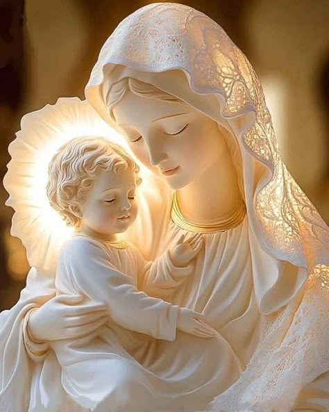 Mother Mary Wallpaper, Mary Wallpaper, Divine Infant Jesus, Guardian Angel Pictures, Mary Jesus Mother, Mother Mary Pictures, Blessed Mother Statue, Mary Images, Jesus Mother