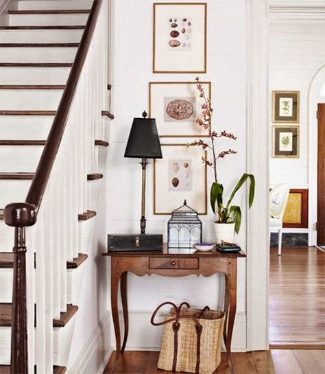 Five Ways to Style a Small Foyer - A Thoughtful Place New Staircase, Foyer Decorating, Entry Ways, Stair Case, Style At Home, Historic Home, Entry Way, Design Case, Staircases