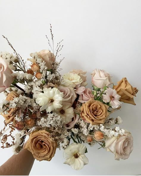 Earth Tone Wedding, Brown Wedding, Wedding Flower Inspiration, Neutral Wedding, Floral Arch, Arizona Wedding, Bridal Flowers, Flower Bouquet Wedding, Fall Floral