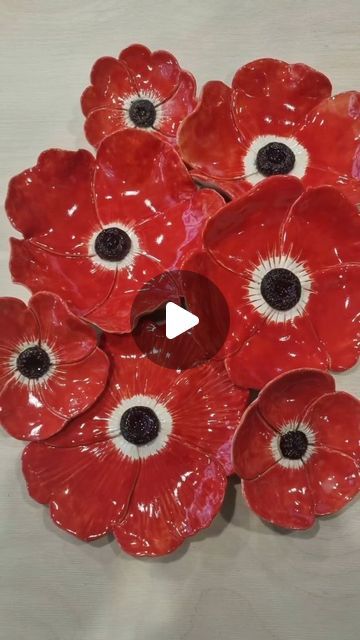 Ceramics Videos on Instagram: "Ceramic flower art 🏵️ by @noamrosenberg.art" Diy Ceramic Flowers, Poppy Pottery, Ceramics Flowers, Poppy Videos, Ceramics Videos, Ceramic Poppies, Texture Painting Techniques, Ceramic Shoes, Flowers Ceramic