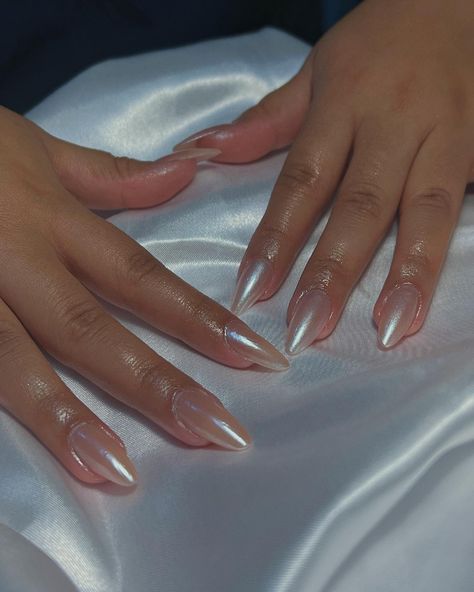 Long Almond Pearl Nails, Sheer Pearlescent Nails, Shiny Pearl Nails, Pearl Square Acrylic Nails, Perlescente Nails, Light Pearl Nails, Milky White Pearl Chrome Nails, Simple Shiny Nails, Pearl Polish Nails