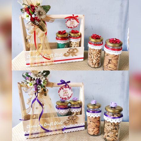 ❤️ Beautiful Pinewood baskets with Jute potlis / Glass Jars. ❤️ Fillings are customised as per your choice. These make for great & trendy giveaways for all occasions like weddings, poojas, festivals, housewarmings, birthdays, anniversaries and many more!   Various options for fillings are - Artisan chocolates 🍫 , Flavoured dry fruits, Air fried millet based snacks, Crunchy Granolas, Premium Nut Bites.   Ping us here 👉👉 https://wa.me/919100190303 for Varieties & models for deliveries PAN India Diwali Giveaways Ideas, Dry Fruits Box Packing Ideas Gift, Jute Basket Decor, Hampers Coklat, Dry Fruits Packing Ideas Gift, Dry Fruit Hamper, Return Gift Hampers, Dry Fruits Packing, Handmade Hamper