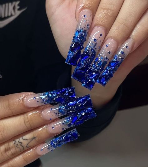 Bday Nail Ideas, Royal Blue Prom Nails, Bb Nails, Ratchet Nails, Nails Royal Blue, Blue Prom Nails, Quinceanera Nails, Fye Nails, Royal Blue Prom