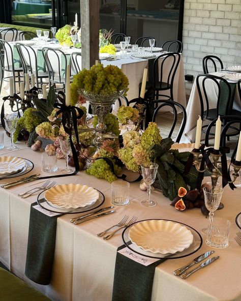 One for the ages for G&G 🕯️ Dinner Party Tablescapes, Engagement Dinner, Top Wedding Trends, Party Tablescapes, Wedding Mood Board, Wedding Tablescapes, Wedding Mood, Dreamy Wedding, Wedding Bridesmaids