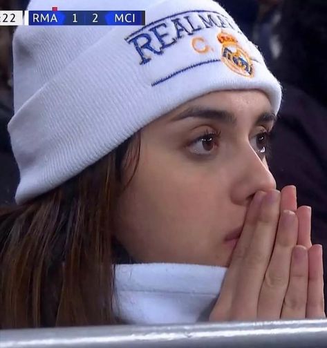 Real Madrid Basketball, Madrid Aesthetic, Madrid Girl, Madrid Outfits, Hazard Chelsea, Apres Ski Boots, Real Zaragoza, Real Madrid Team, Football Wags